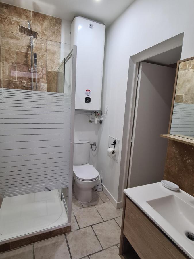 Ceci N'Est Pas Qu'Un Logement Apartment Montpellier Exterior photo